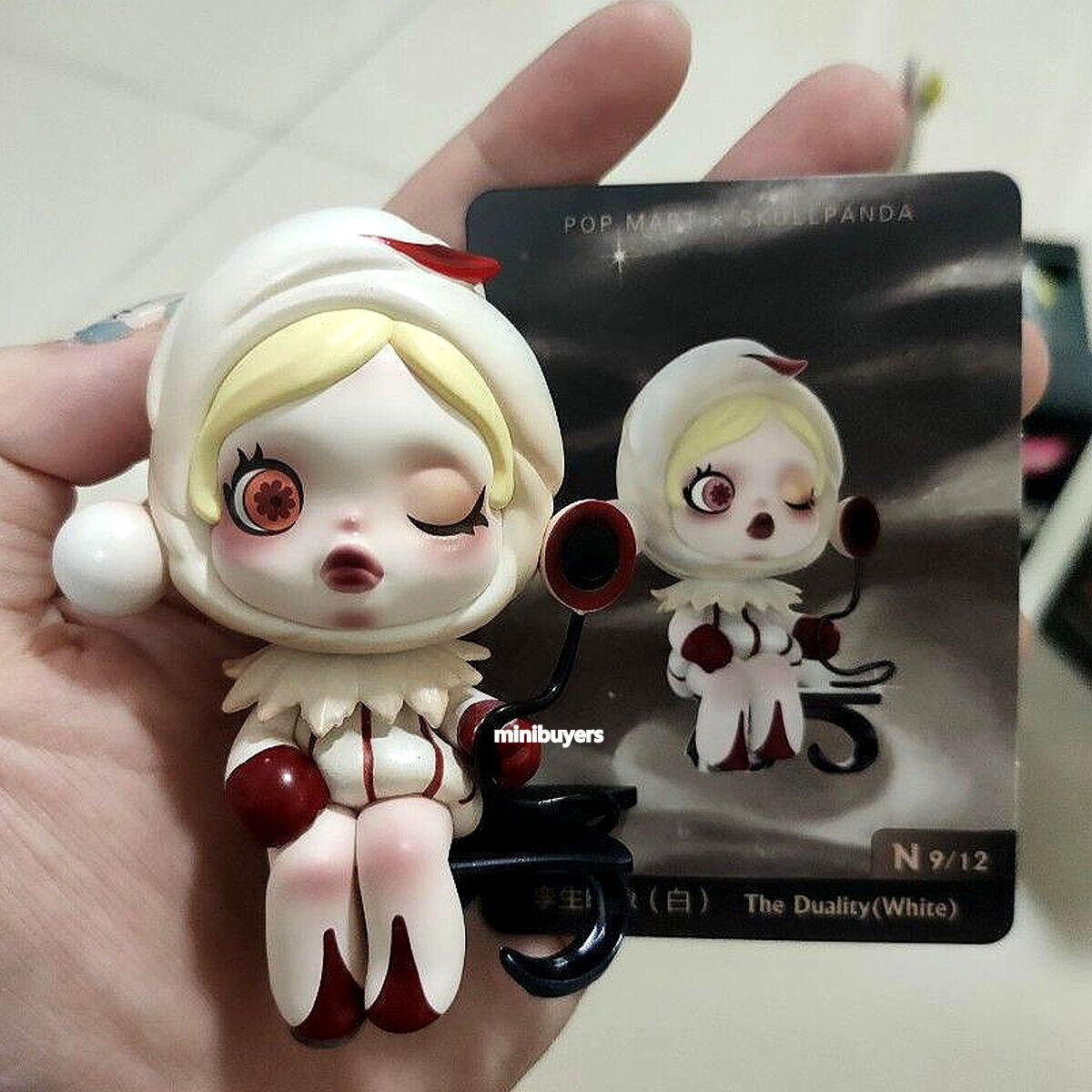 SKULLPANDA The Duality (White) Image